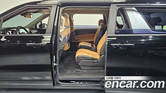 Kia Carnival (IV) Diesel 9-Seater Prestige 2023 — фото 11