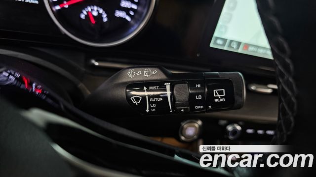 Kia Carnival (IV) Diesel 9-Seater Prestige 2023 — фото 15