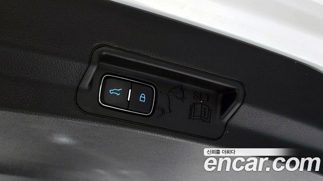 Ford Explorer (VI) 2.3 LimIted 4WD 2020 — фото 24