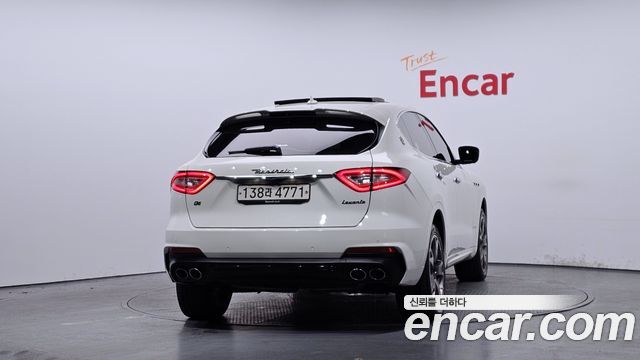 Maserati Levante 3.0 AWD GranSport 2020 — фото 4