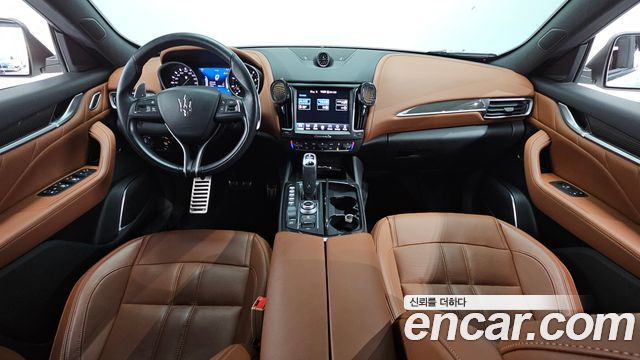 Maserati Levante 3.0 AWD GranSport 2020 — фото 7