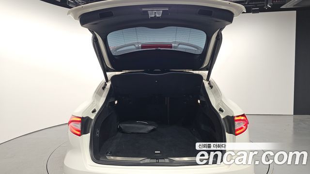Maserati Levante 3.0 AWD GranSport 2020 — фото 20
