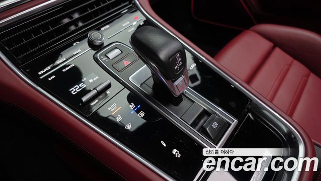 Porsche Panamera (971) 3.0 AWD 2020 — фото 9