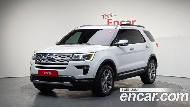 Ford Explorer 2.3 Limited 4WD 5th