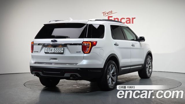 Ford Explorer 2.3 Limited 4WD 5th 2018 — фото 2