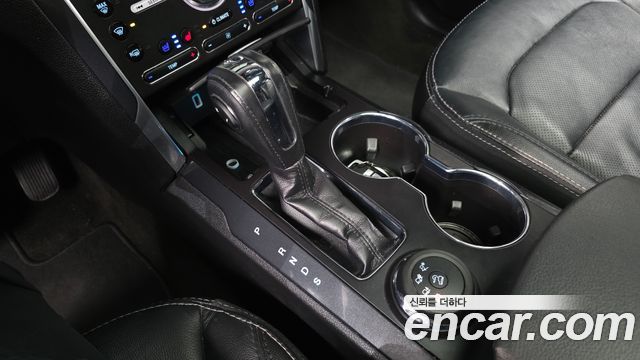 Ford Explorer 2.3 Limited 4WD 5th 2018 — фото 9