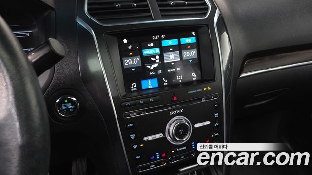 Ford Explorer 2.3 Limited 4WD 5th 2018 — фото 17