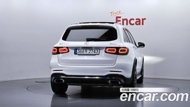 Mercedes-Benz GLC-Class (X253) GLC300 4MATIC 2022 — фото 4