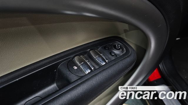 MINI Cooper D Countryman Standard 1st 2014 — фото 17