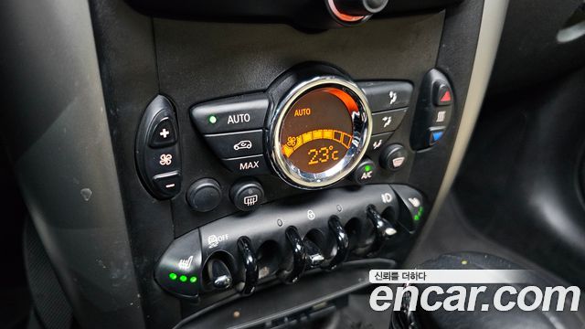 MINI Cooper D Countryman Standard 1st 2014 — фото 19