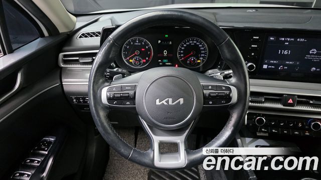Kia K5 (III) 2.0 LPI(Renter car) Strandard 2023 — фото 18