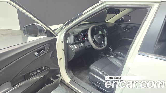 KG Mobility (SsangYong) Very New Tivoli Gasoline 1.5 2WD V3 2022 — фото 10