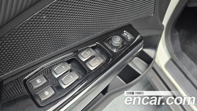 KG Mobility (SsangYong) Very New Tivoli Gasoline 1.5 2WD V3 2022 — фото 14