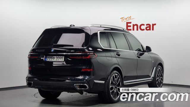 BMW X7 (G07) xDrive 40i M Sport 7STR 2024 — фото 2