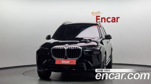 BMW X7 (G07) xDrive 40i M Sport 7STR 2024 — фото 3