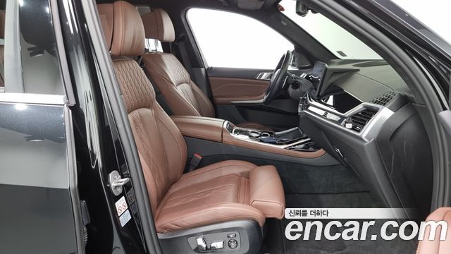 BMW X7 (G07) xDrive 40i M Sport 7STR 2024 — фото 10