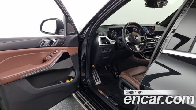 BMW X7 (G07) xDrive 40i M Sport 7STR 2024 — фото 11