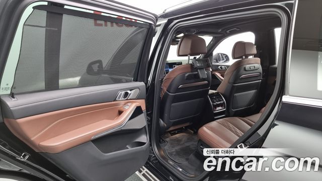 BMW X7 (G07) xDrive 40i M Sport 7STR 2024 — фото 12