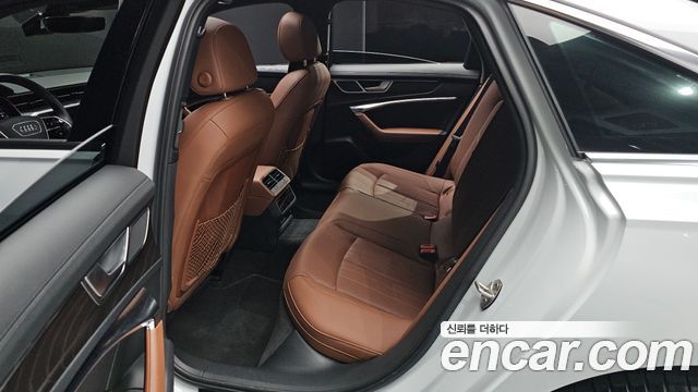 Audi A6 (C8) 45 TFSI Premium 2023 — фото 12