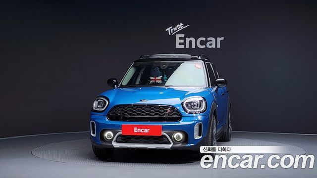 MINI Cooper S Countryman ALL4 Classic Launch Pack 2nd 2023 — фото 3