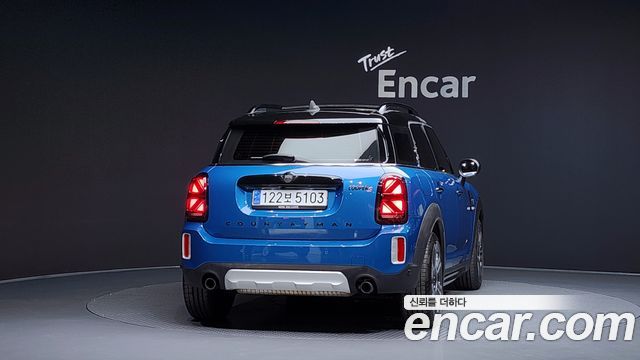 MINI Cooper S Countryman ALL4 Classic Launch Pack 2nd 2023 — фото 4