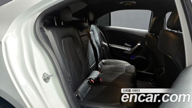 Mercedes-Benz A-Class (W177) A220 Sedan 2023 — фото 12