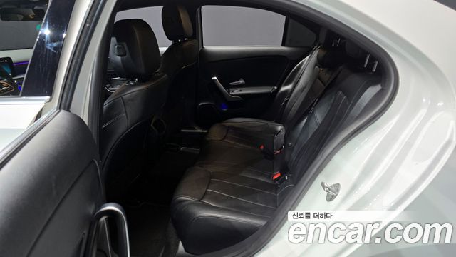 Mercedes-Benz A-Class (W177) A220 Sedan 2023 — фото 13