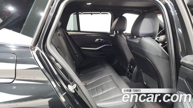 BMW 3 Series (G20) 320d Touring M Sport 2022 — фото 16