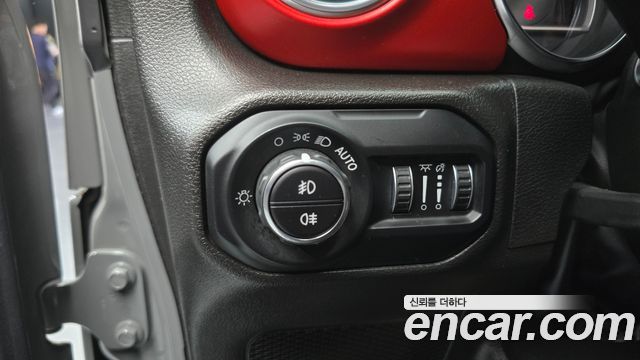 Jeep Wrangler (JL) 2.0 Rubicon Power Top 4Door 2022 — фото 17
