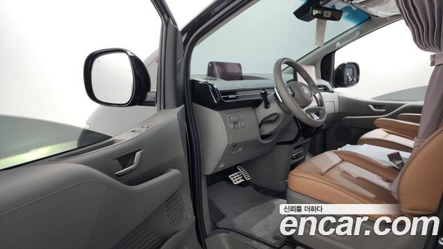 Hyundai Staria 4WD Camper Special Vehicle 2022 — фото 10