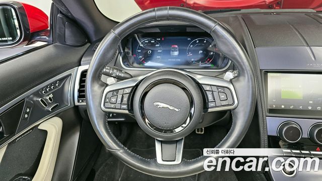 Jaguar F-TYPE P300 Convertible X152 2021 — фото 17