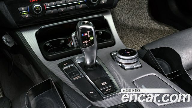 BMW 5 Series (F10) 520d M Sport 2013 — фото 9