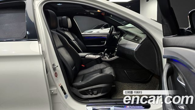 BMW 5 Series (F10) 520d M Sport 2013 — фото 10