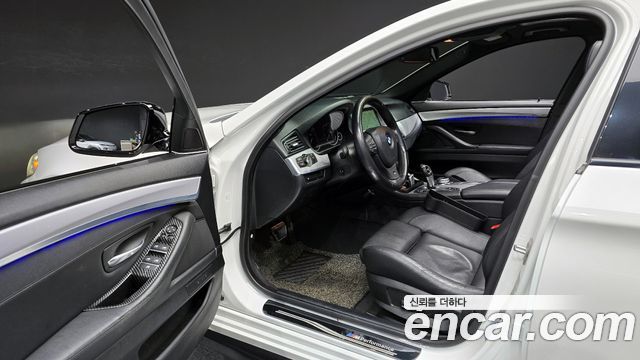 BMW 5 Series (F10) 520d M Sport 2013 — фото 11