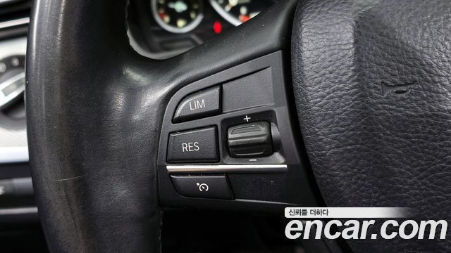 BMW 5 Series (F10) 520d M Sport 2013 — фото 15