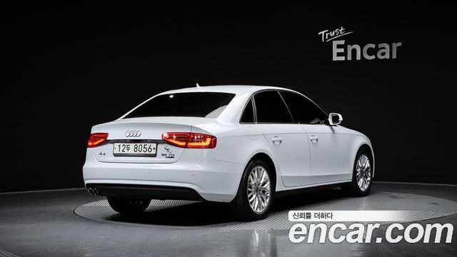 Audi A4 35 TDI Quattro Comfort Edition B8 2015 — фото 2