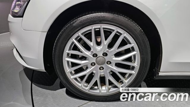 Audi A4 35 TDI Quattro Comfort Edition B8 2015 — фото 5