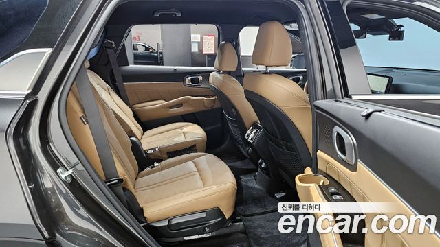 Kia Sorento (IV) Gasoline 2.5T 2WD Noblesse 2024 — фото 12