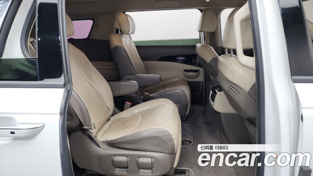 Kia Carnival (IV) Gasoline 7-Seater Hi-Limousine Signature 2021 — фото 12