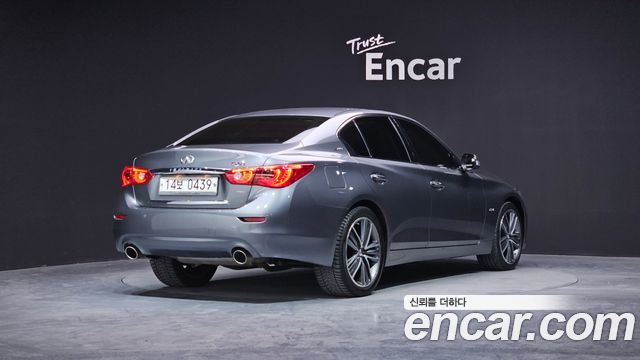 Infiniti Q50 2.2d Premium 2016 — фото 2