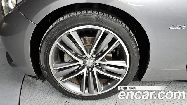 Infiniti Q50 2.2d Premium 2016 — фото 5