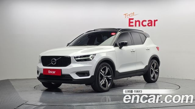 Volvo XC40 T4 R-Design