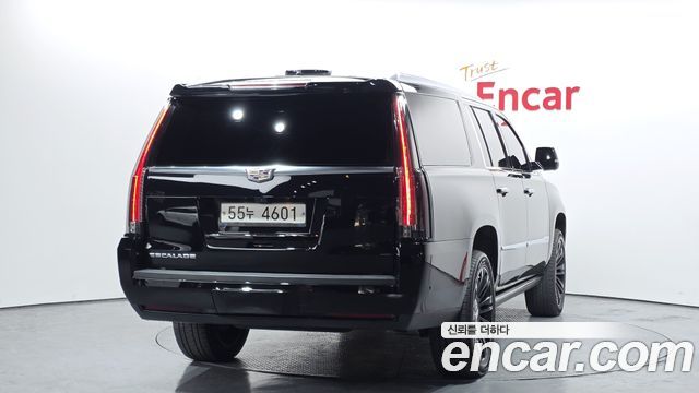 Cadillac Escalade 6.2 ESV 4th 2017 — фото 2