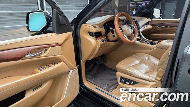 Cadillac Escalade 6.2 ESV 4th 2017 — фото 11