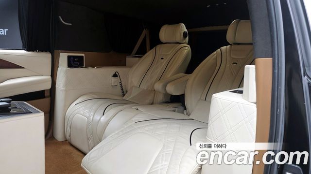 Cadillac Escalade 6.2 ESV 4th 2017 — фото 12