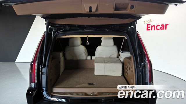Cadillac Escalade 6.2 ESV 4th 2017 — фото 20