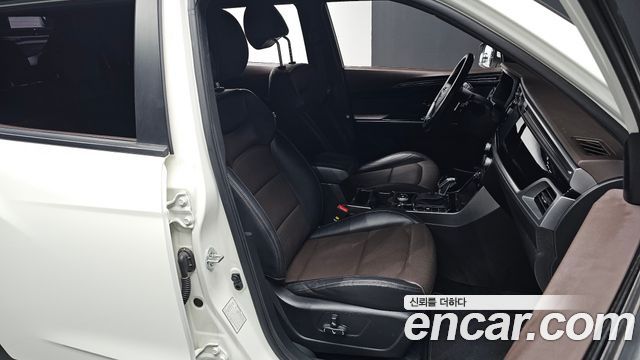 KG Mobility (SsangYong) Beautiful Korando Gasoline 1.5 2WD C7 2022 — фото 10
