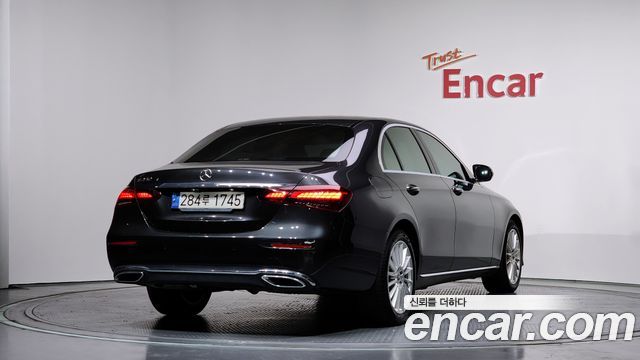 Mercedes-Benz E-Class (W213) E250 Exclusive 2021 — фото 2