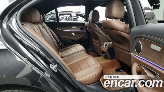 Mercedes-Benz E-Class (W213) E250 Exclusive 2021 — фото 12