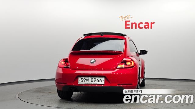 Volkswagen Beetle 2.0 TDI Premium 3rd 2013 — фото 4
